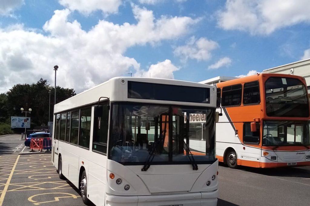 Quote 12 seater minibus hire Luton now! Quote 12 seater minibus hire Luton now!
